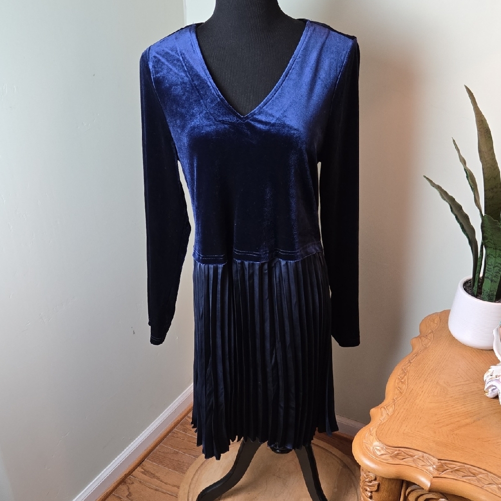 Sam Edelman Elegant Blue Velvet Pleated Skirt Dress